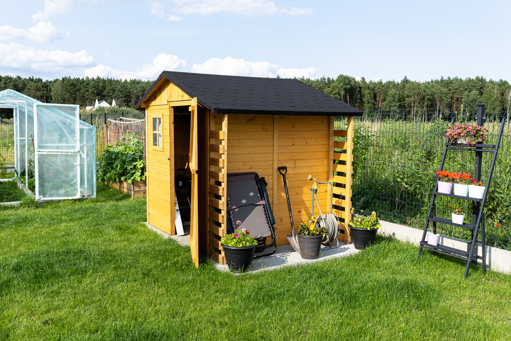 So erstellst du dein eigenes Fundament für dein Gartenhaus